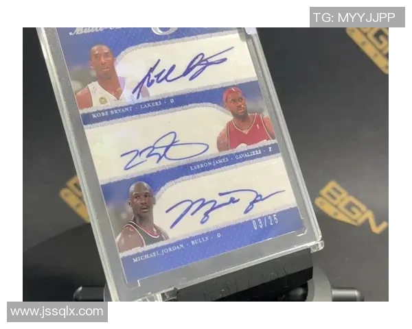 《足球球星卡25：深入解析全球顶级球员卡片的收藏与投资价值》